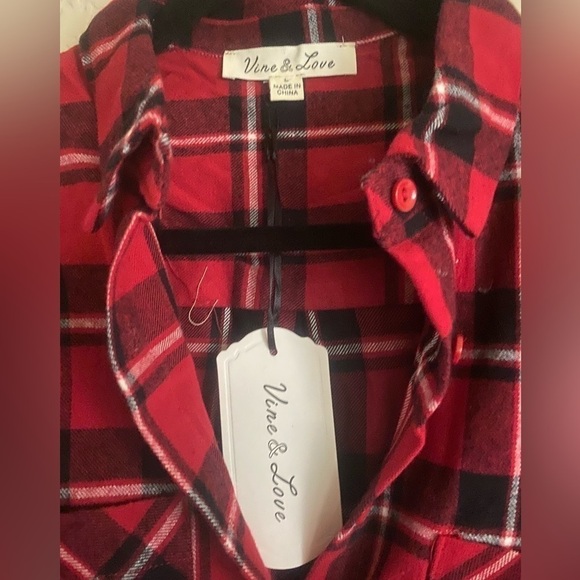 VINE & LOVE Cold Weather Shirt Size  Large Tartan Plaid Rounded Hem NWT - Picture 7 of 10